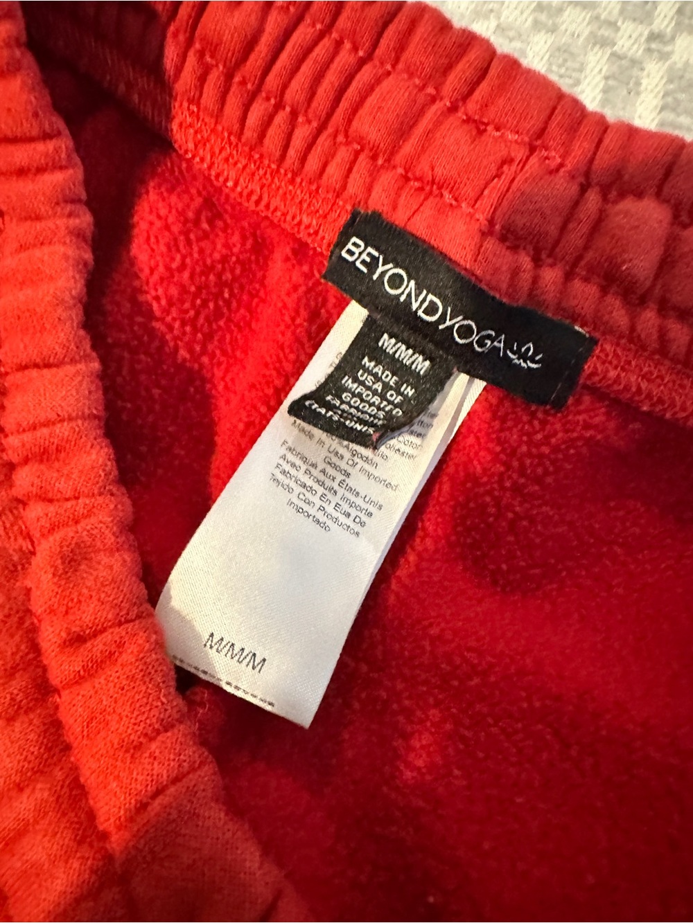 Beyond Yoga LuxeFleece Sweat Pants Joggers Ruby Red - Picture 5 of 6